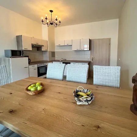 Anno 1529 - Malzmoench Laurentius By Interhome