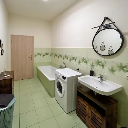 Anno 1529 - Malzmoench Laurentius By Interhome *